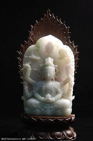 衰亡；白头犹存爱国心打一成语