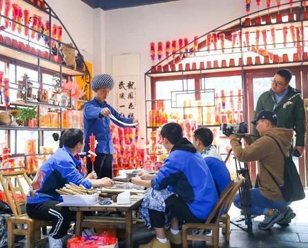 日益月滋成语接龙游戏